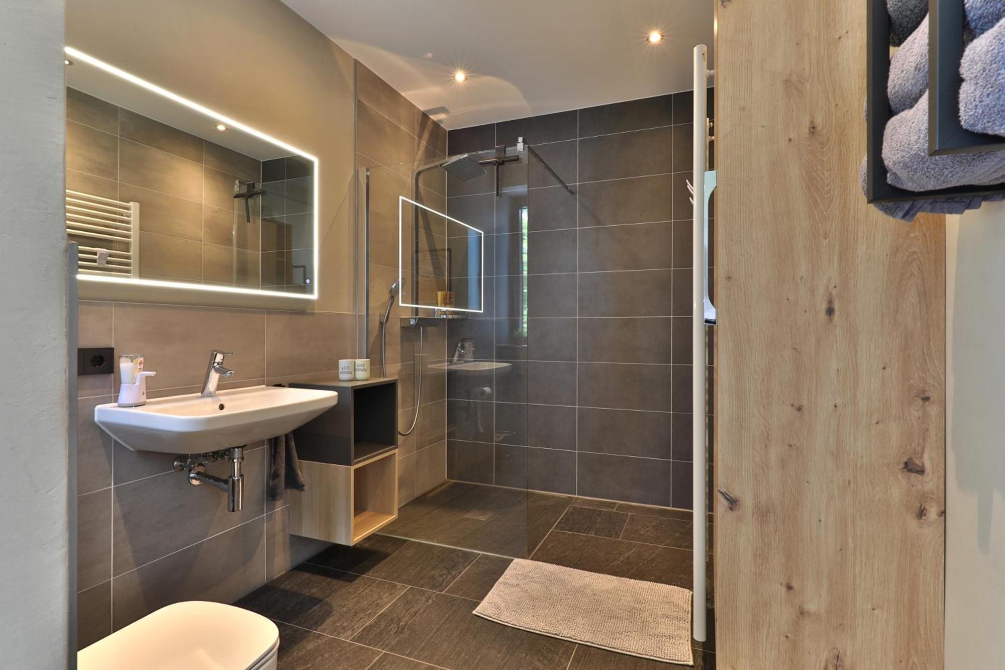 Moderne Studio-Wohnung Герстхофен Екстериор снимка